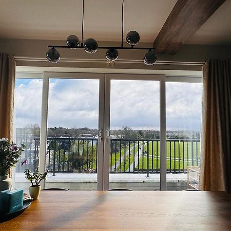 Finnstown Hall- Private Room In Shared Apartment With The Host Dublin Exterior photo