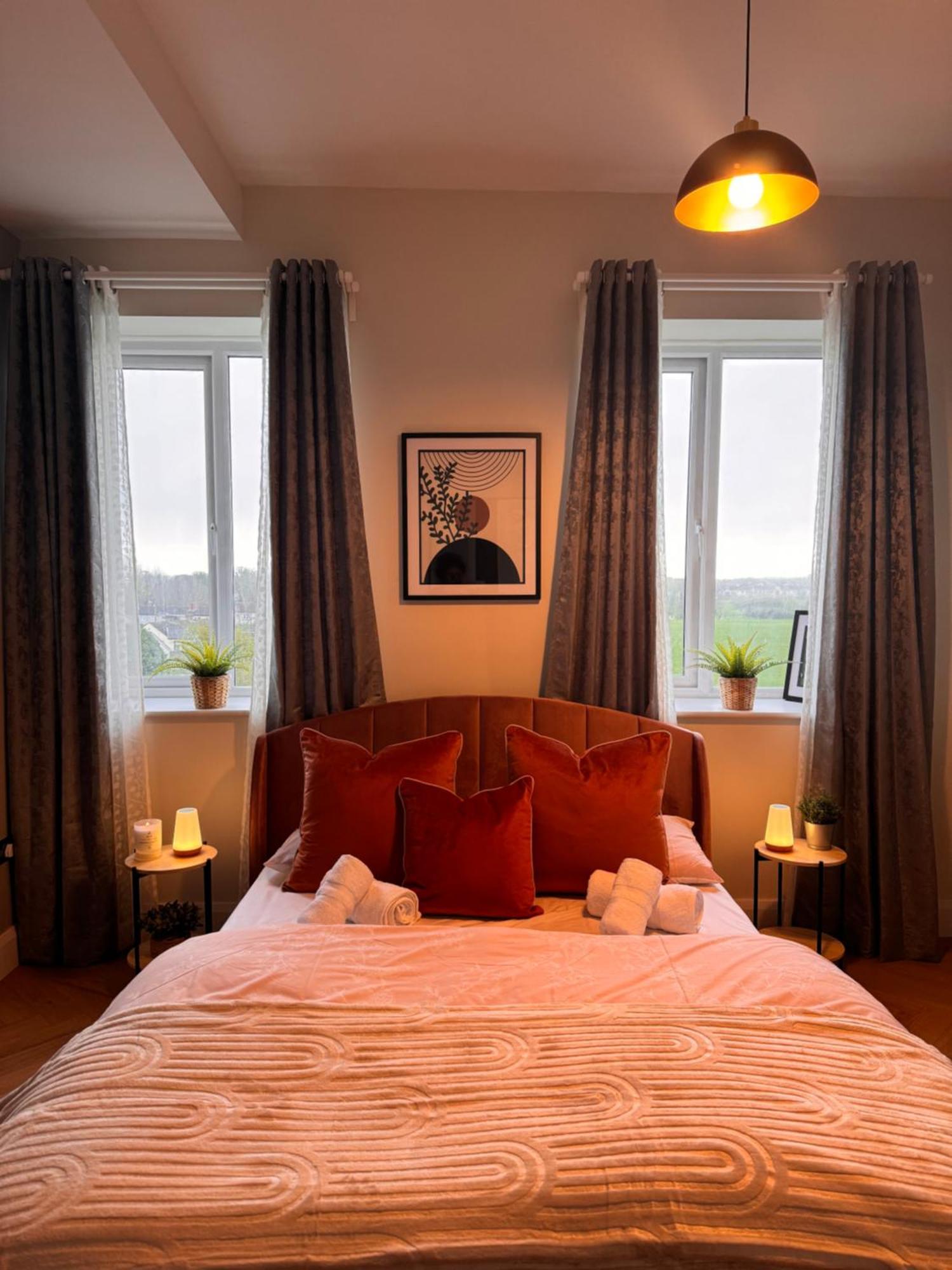 Finnstown Hall- Private Room In Shared Apartment With The Host Dublin Exterior photo